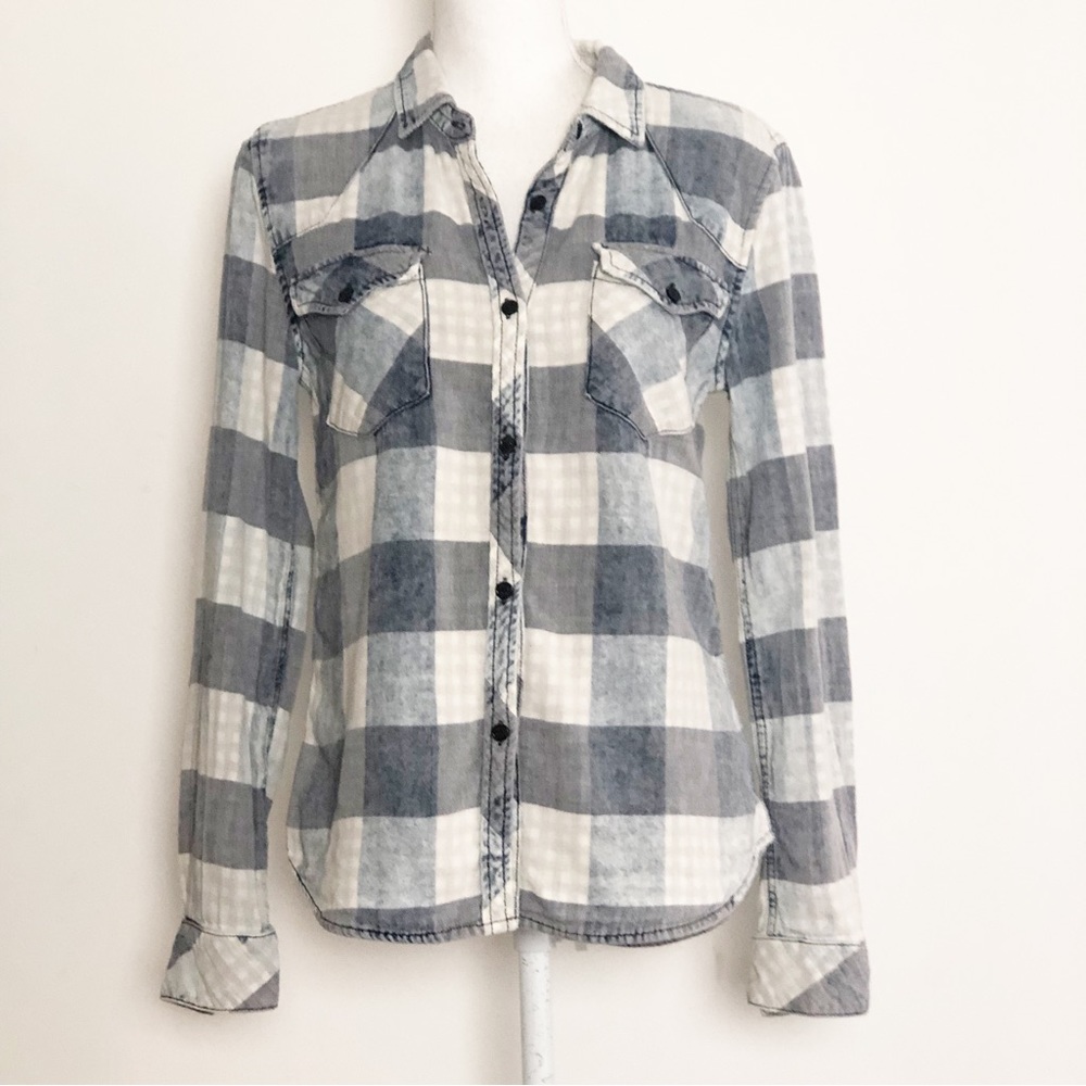 DYLAN Plaid Flannel Shirt Small Blue White Western Preppy Soft